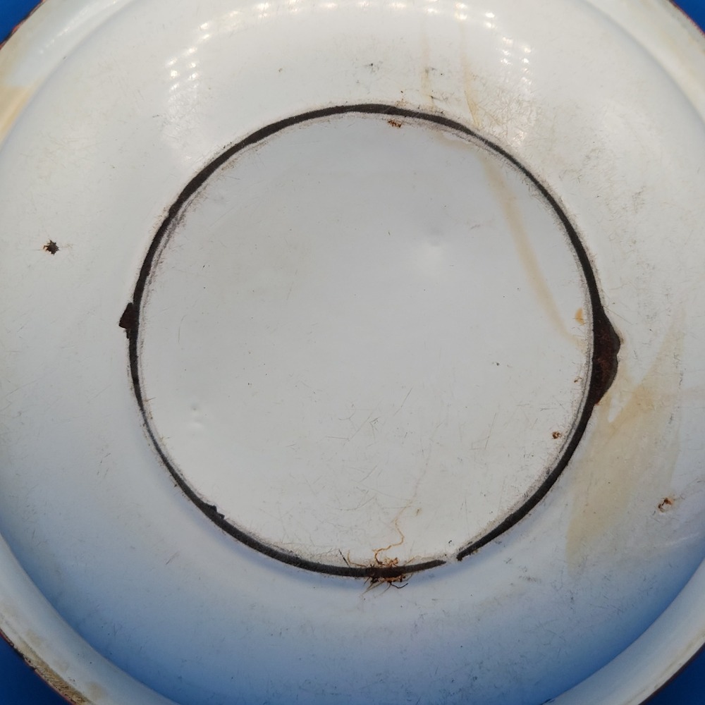 Vintage Round White Enamel Basin with Red Rim - Picture 6 of 11